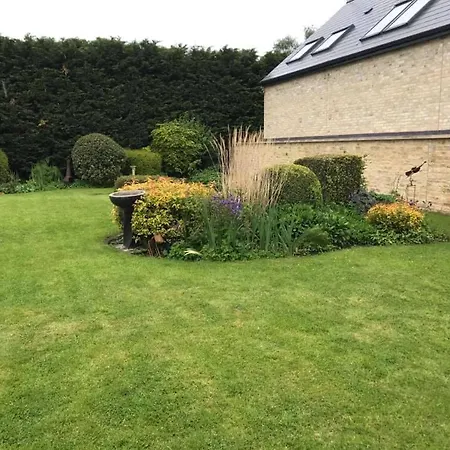 Charming 5-bed In Old Sodbury