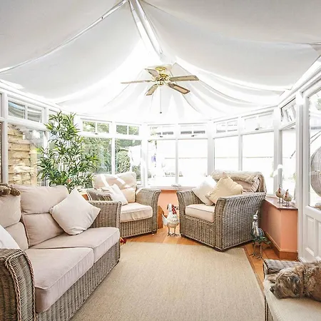Vakantiehuis Charming 5-bed In Old Sodbury *